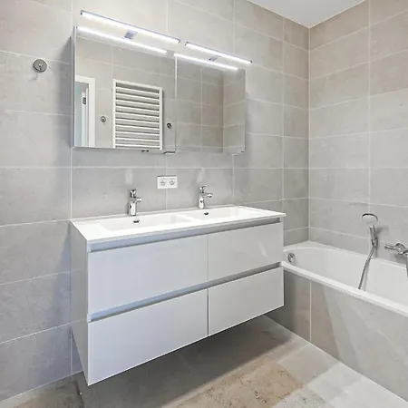 Cozy In With Harbor View Appartement Ostende