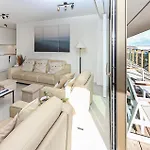 Cozy In With Harbor View Apartmán